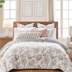 Levtex Gray and Blush Floral Quilt Set